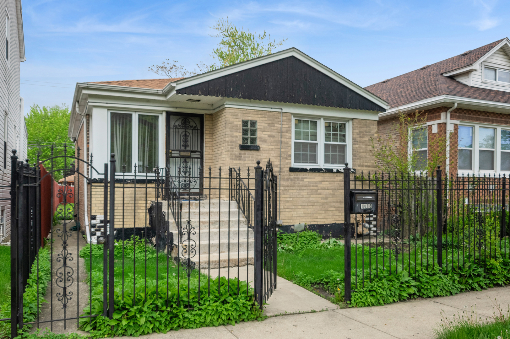 1418 N Waller Avenue — photo