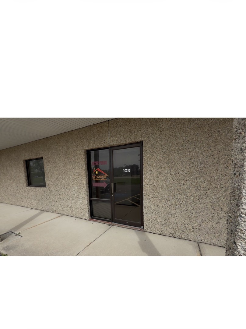 1011 Shooting Park Road 103 — photo