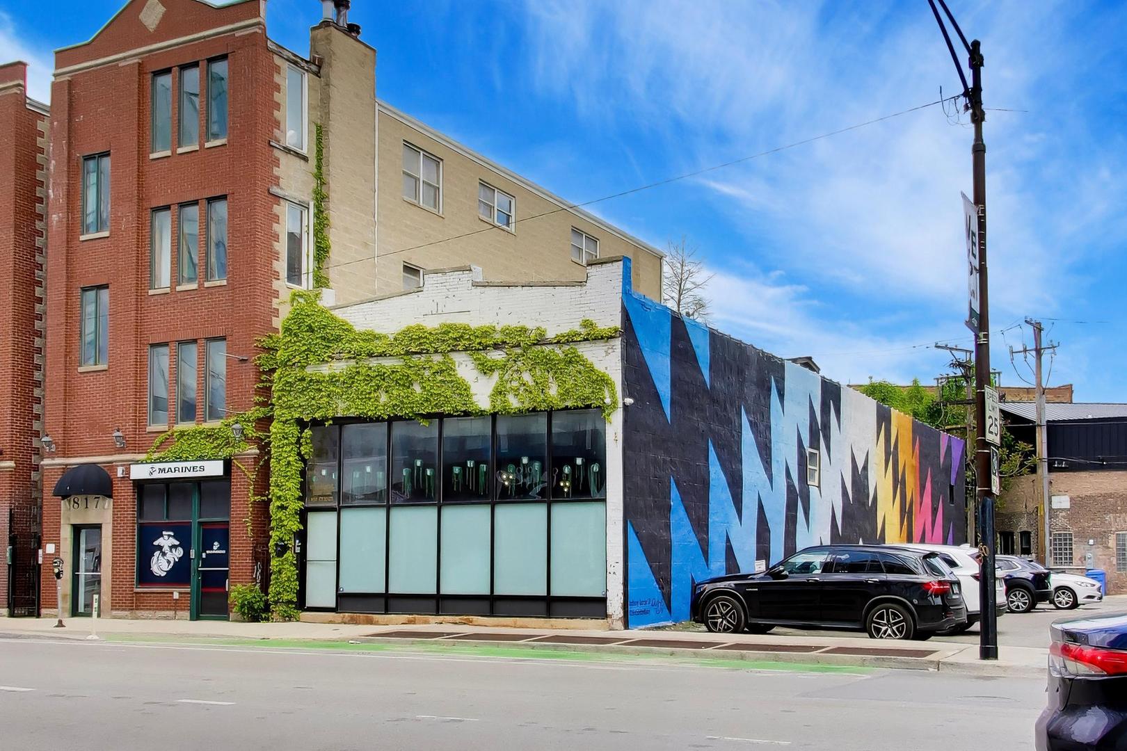815 N Milwaukee Avenue — photo
