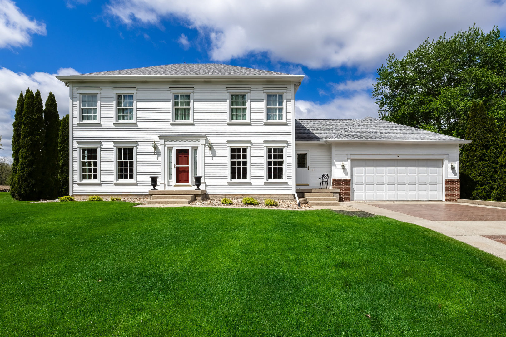 14 Timberlane Drive — photo