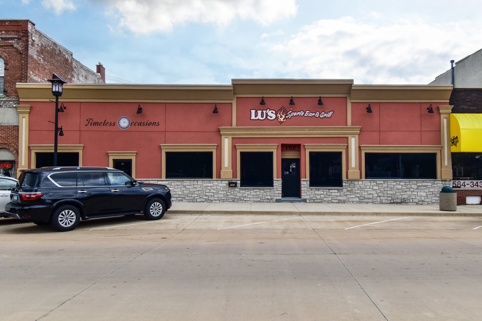 152 E Main Street — photo
