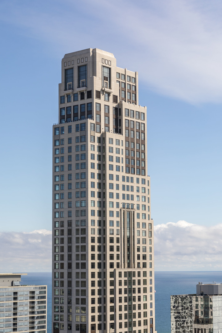 451 E Grand Avenue Ph64 — photo