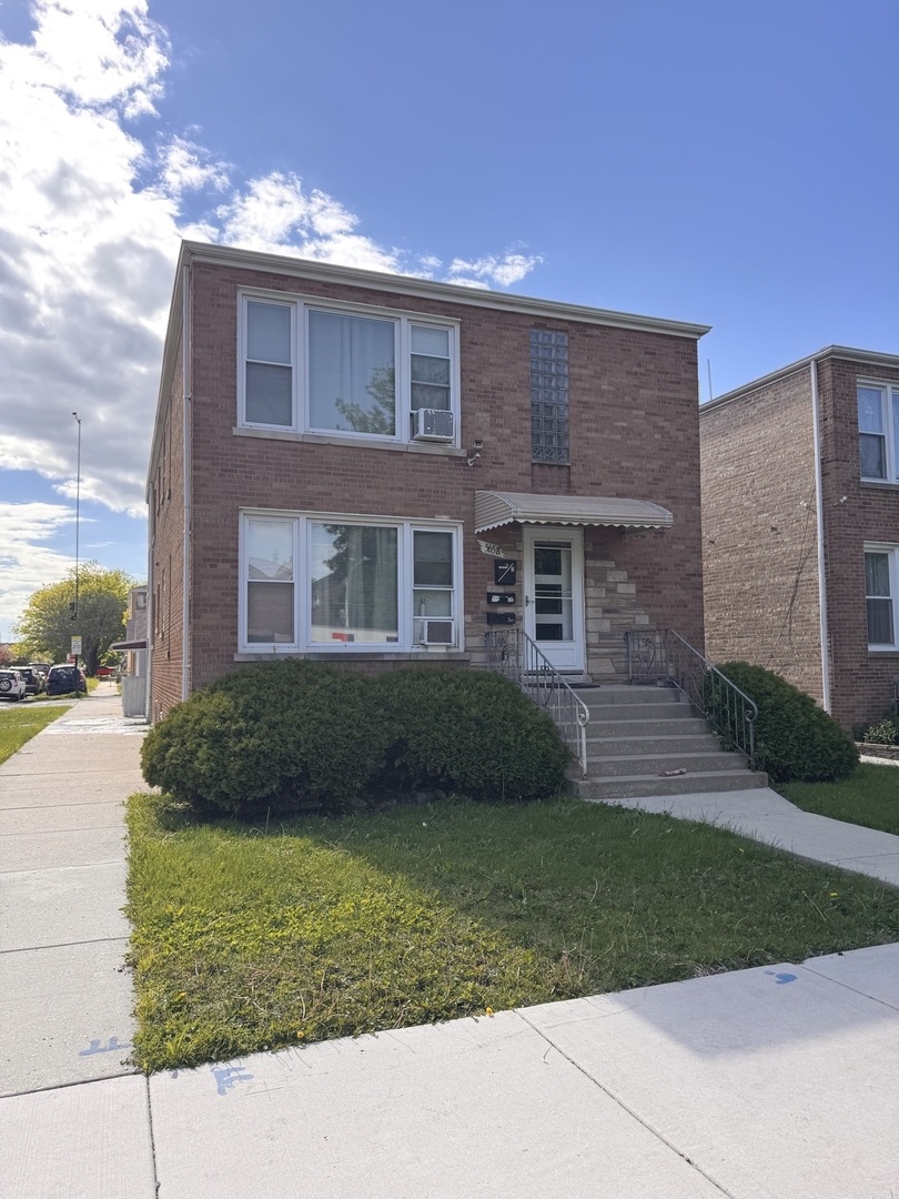5658 S Kolin Avenue 1 — photo