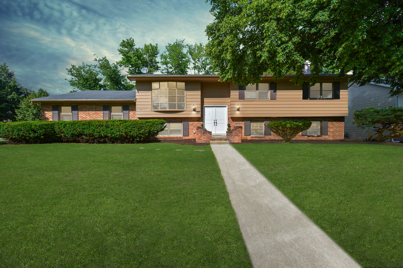 300 Raleigh Court, Normal, IL 61761