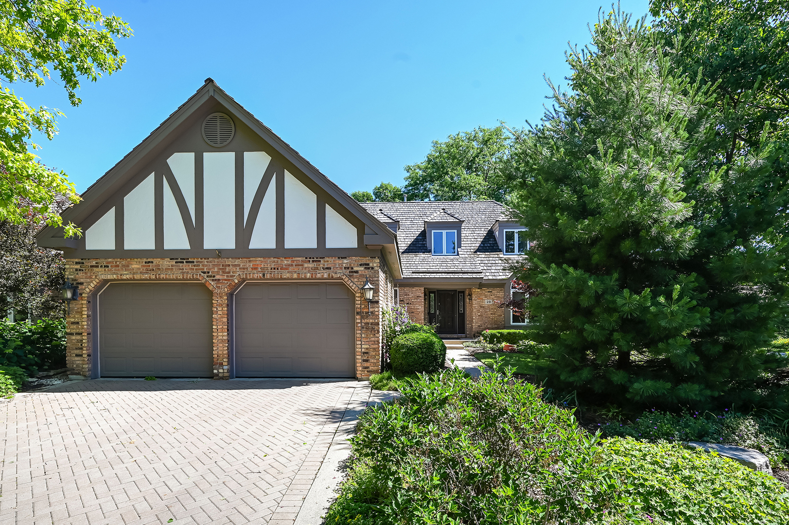 28 Lake Ridge Club Drive, Burr Ridge, IL 60527 — photo 2