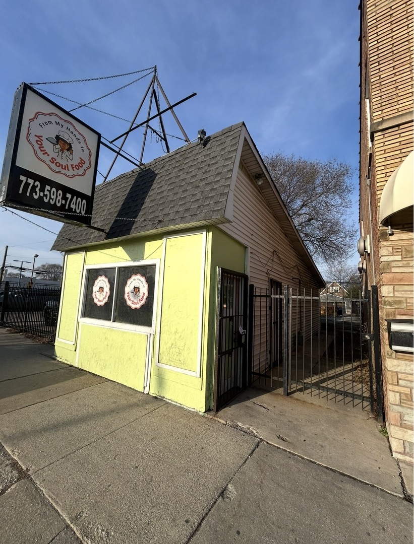 11028 S Halsted Street — photo