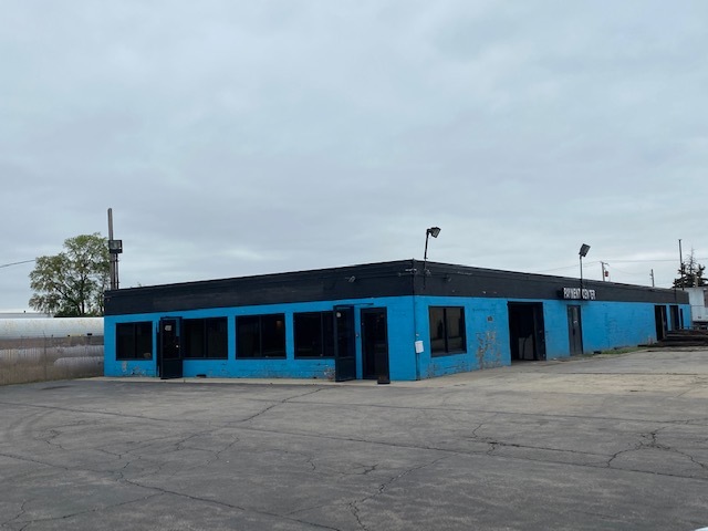 4701 W Lake Street — photo