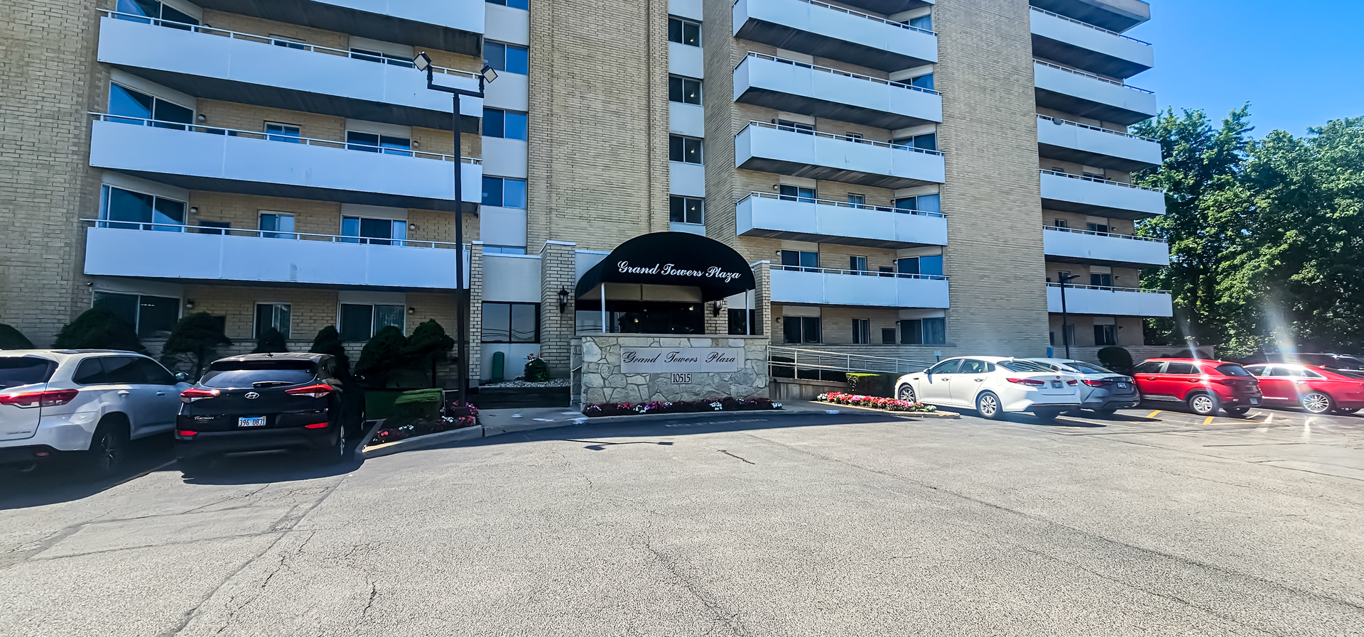 10515 Grand Avenue 203 — photo