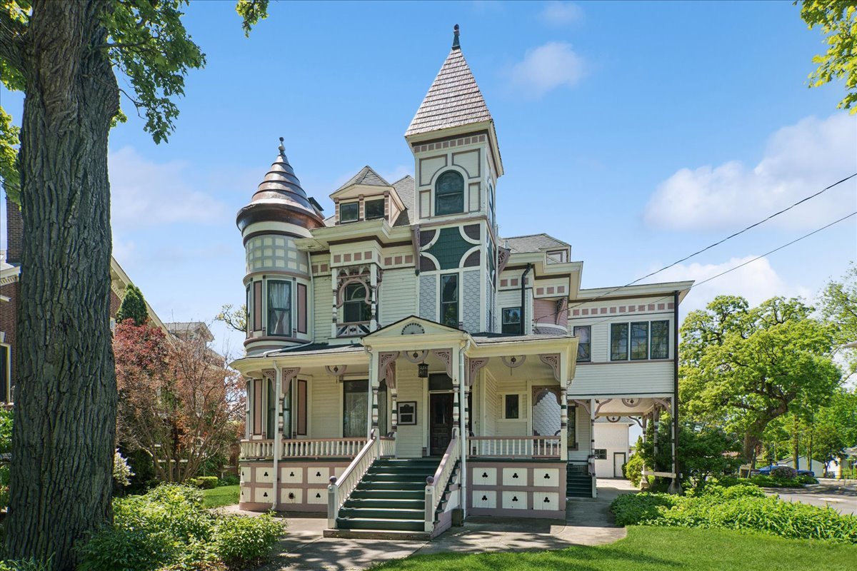 214 S State Street — photo