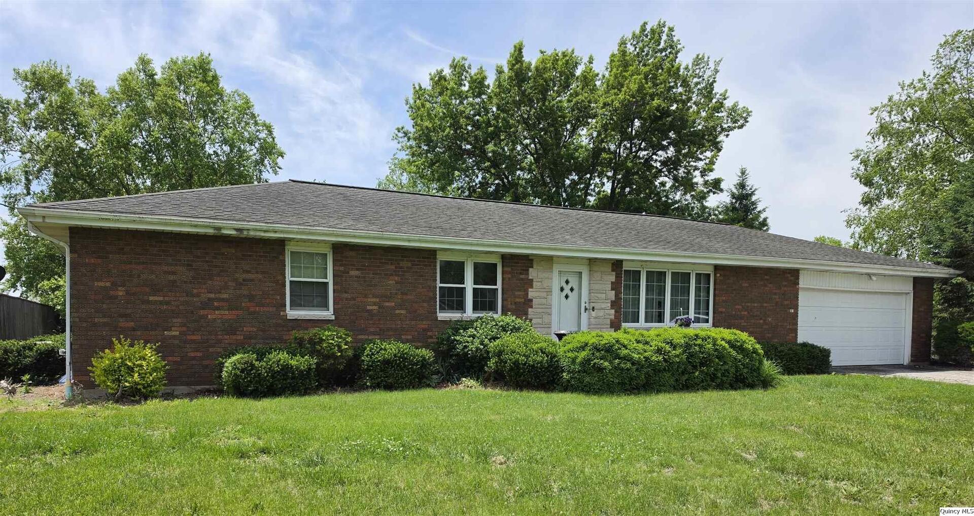 103 E Spring Street, Camp Point, IL 62320