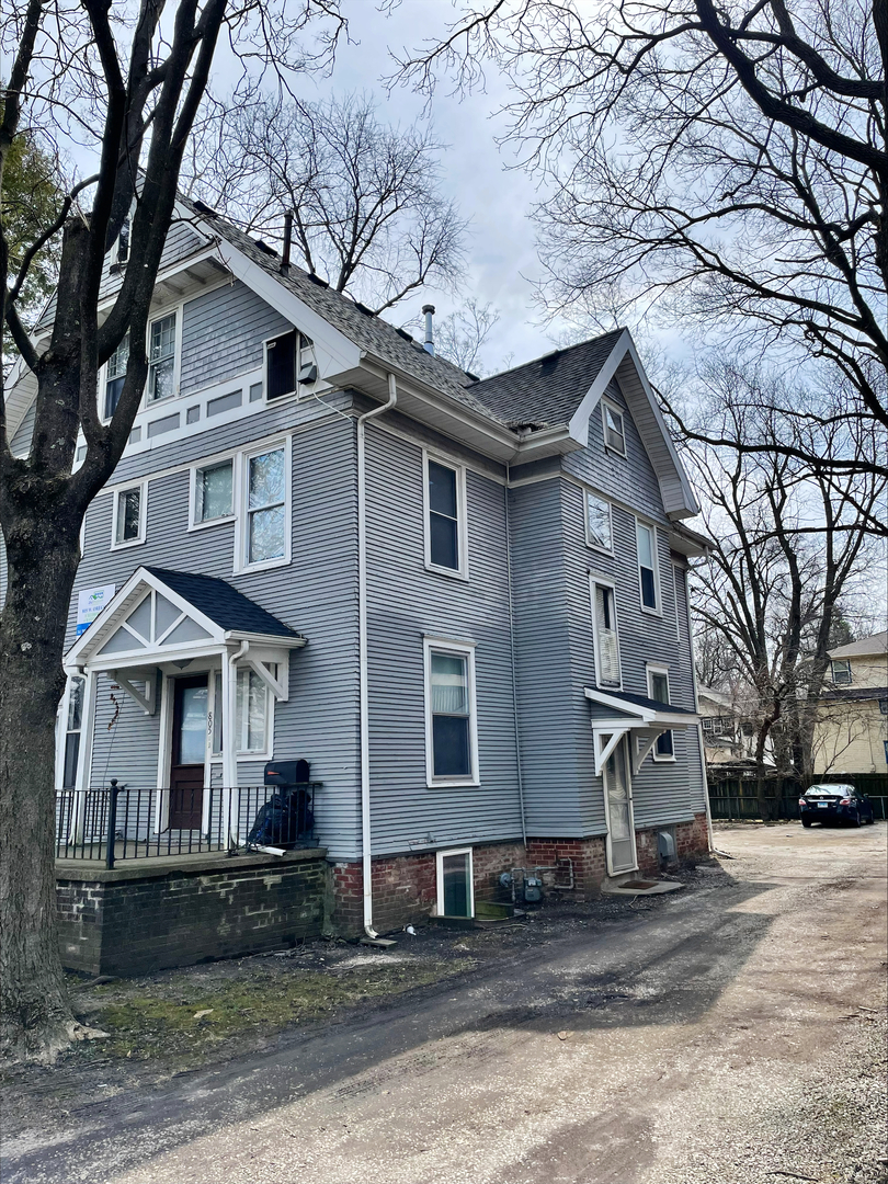 805 W Oregon Street — photo