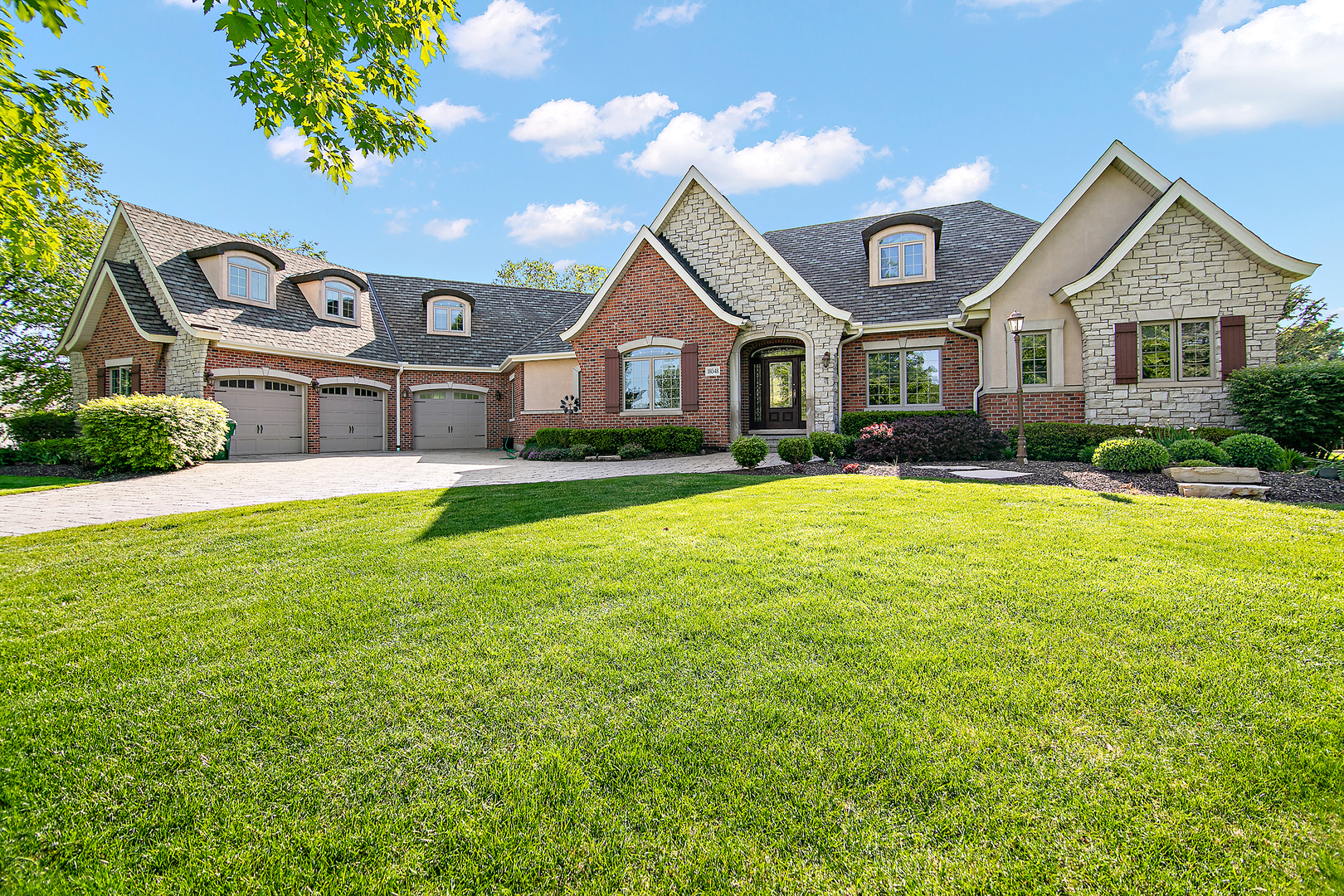 18048 S Crystal Lake Drive — photo