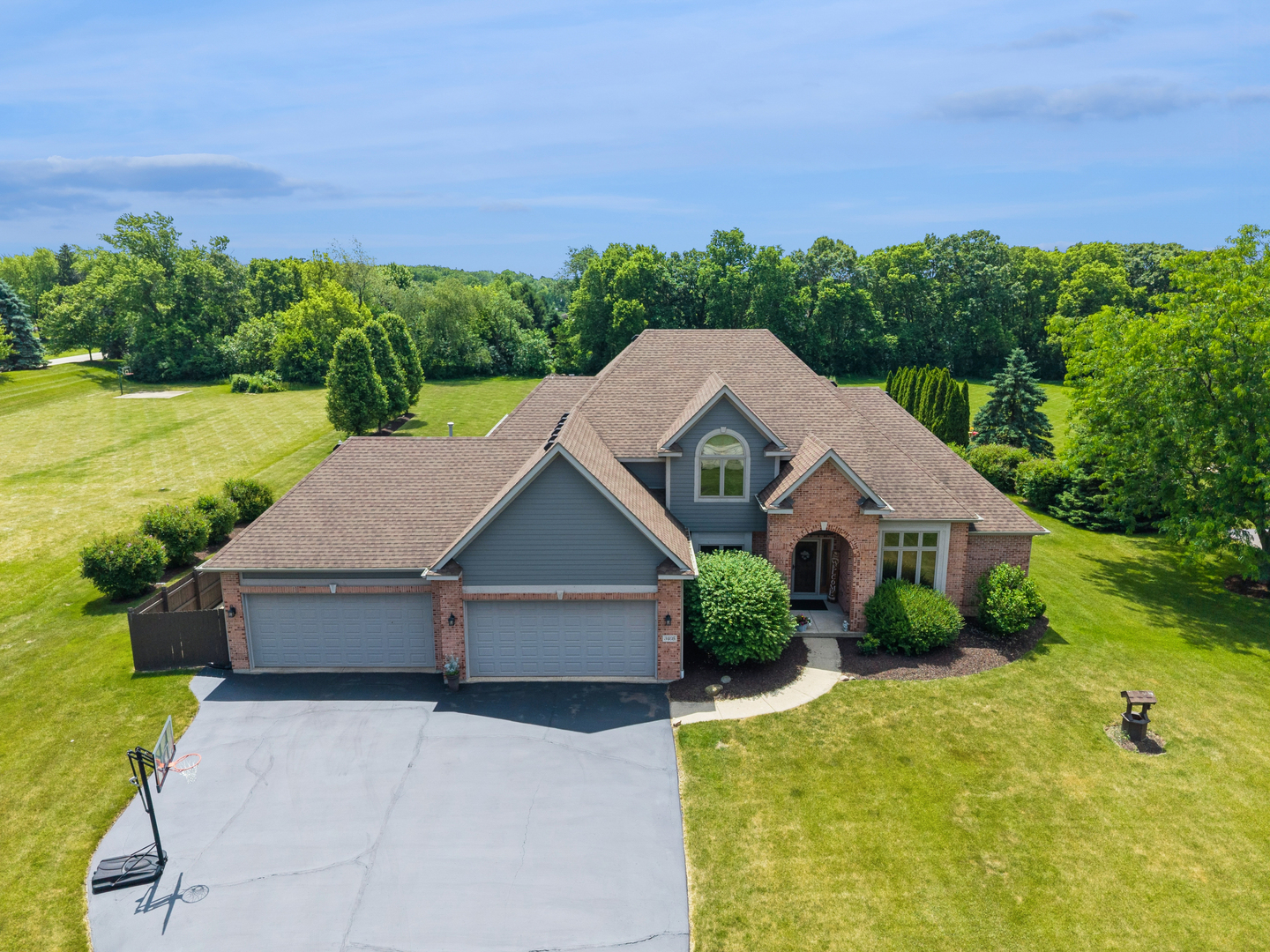 3405 Forest Ridge Drive, Spring Grove, IL 60081 — photo 2