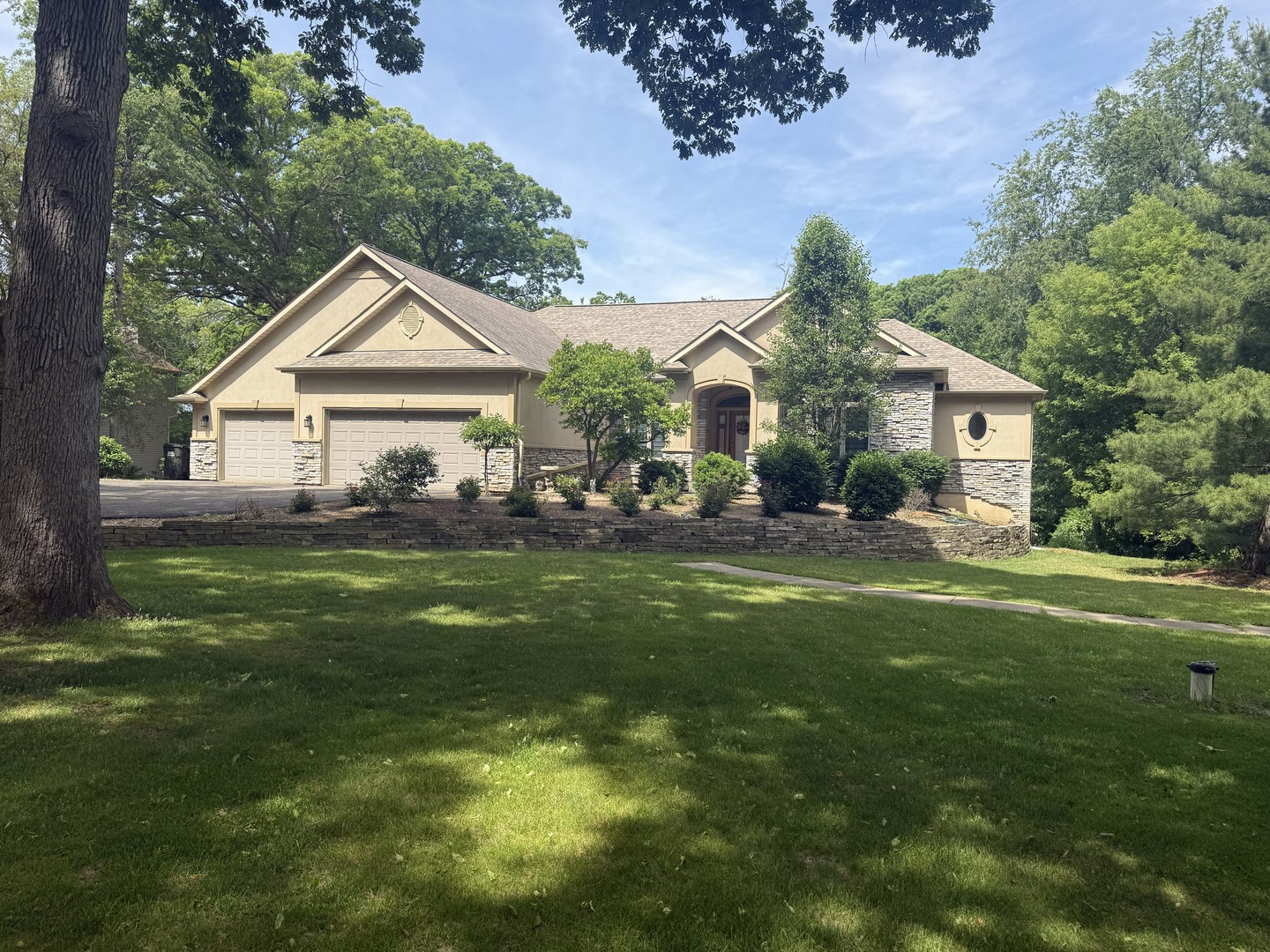10605 Red Hawk Lane — photo