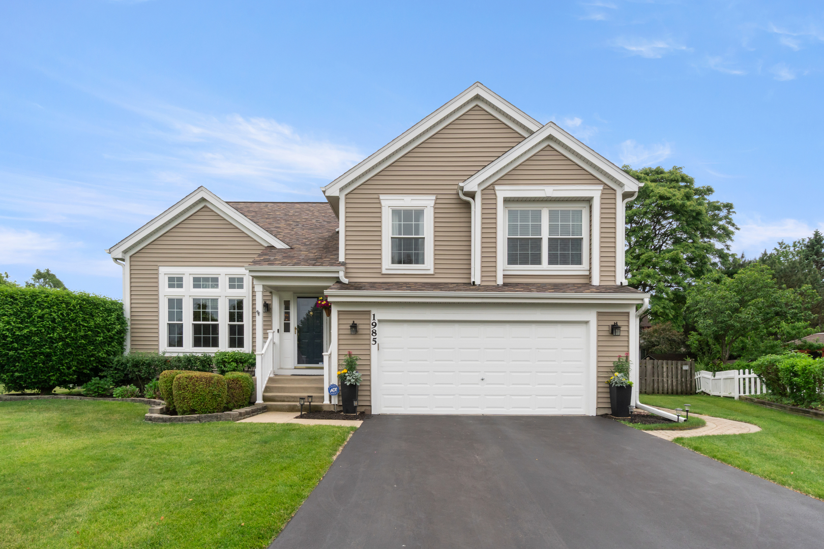 1985 Rochelle Court, Wheeling, IL 60090