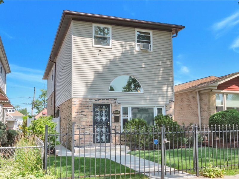 9941 S Aberdeen Street — photo