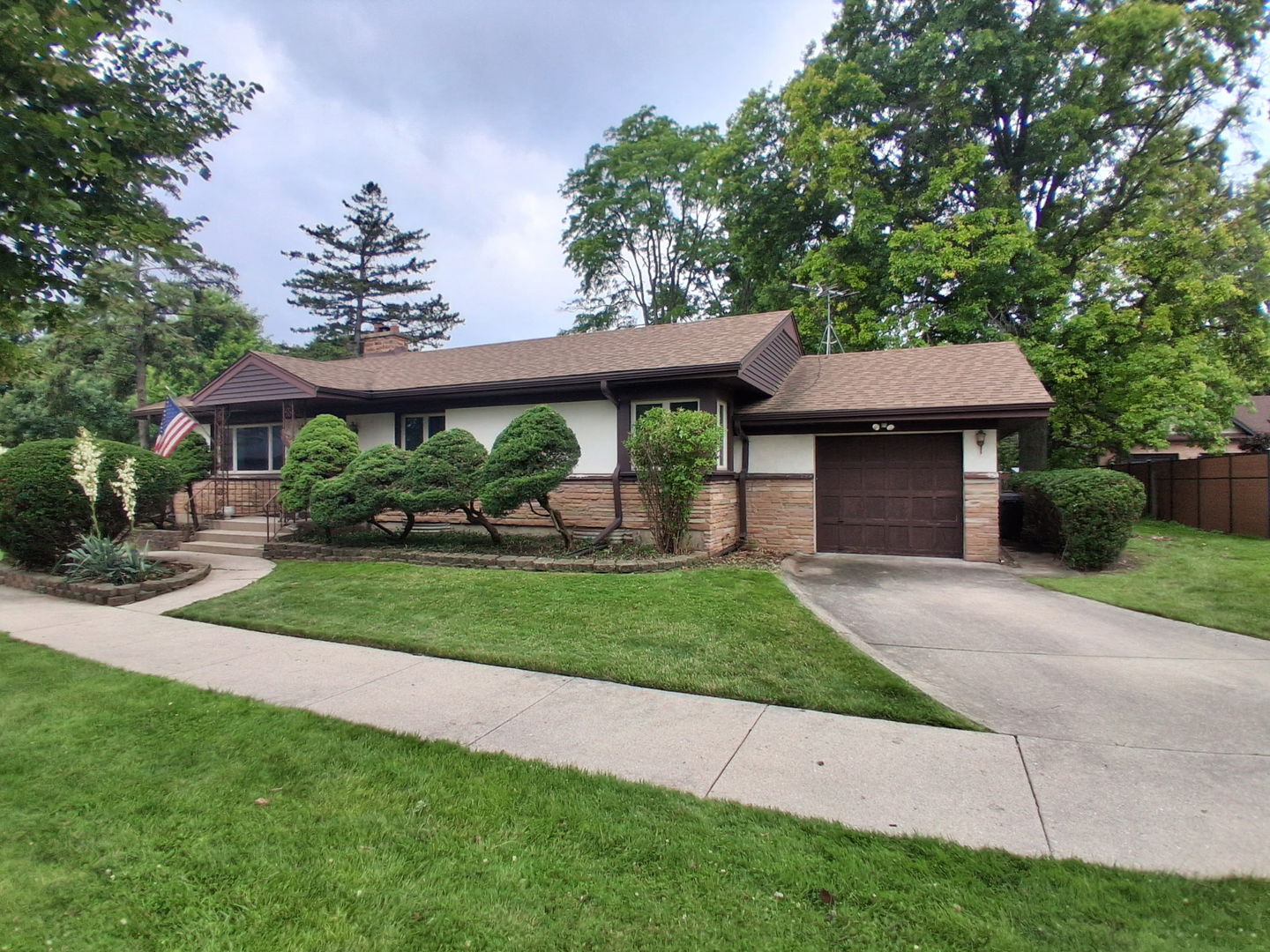 1400 Park Ridge Boulevard, Park Ridge, IL 60068