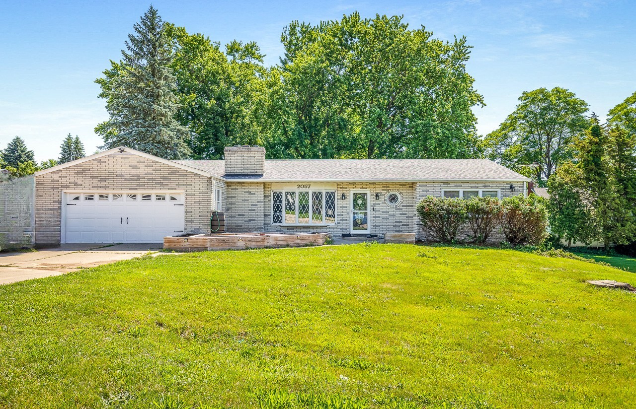 2057 Il Rte N — photo