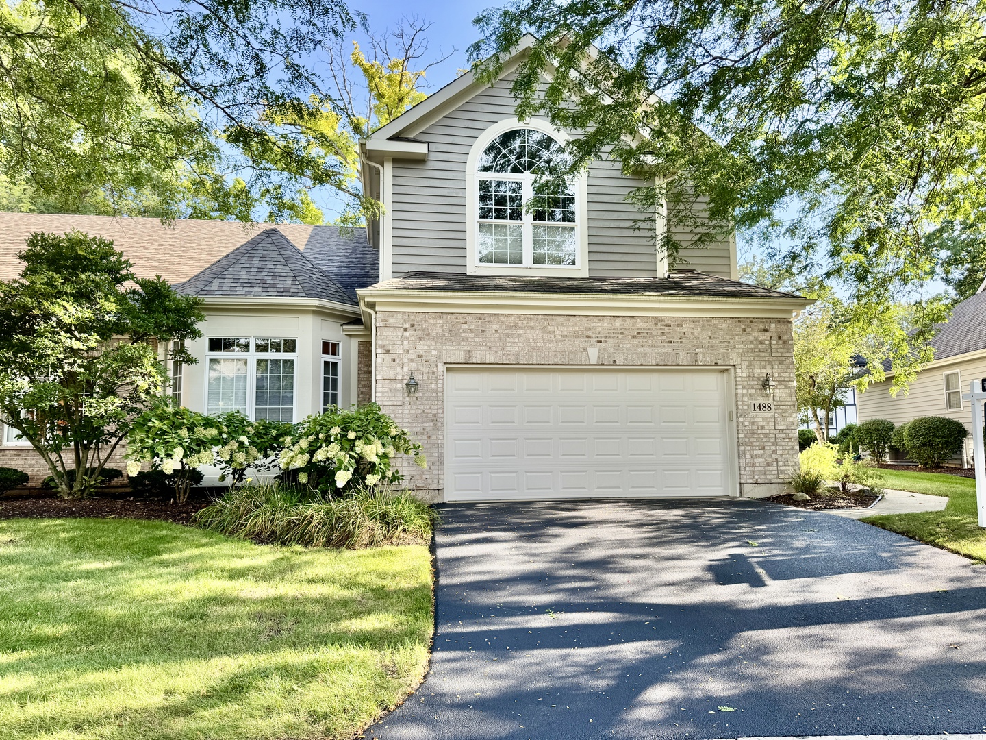 1488 White Oak Lane — photo