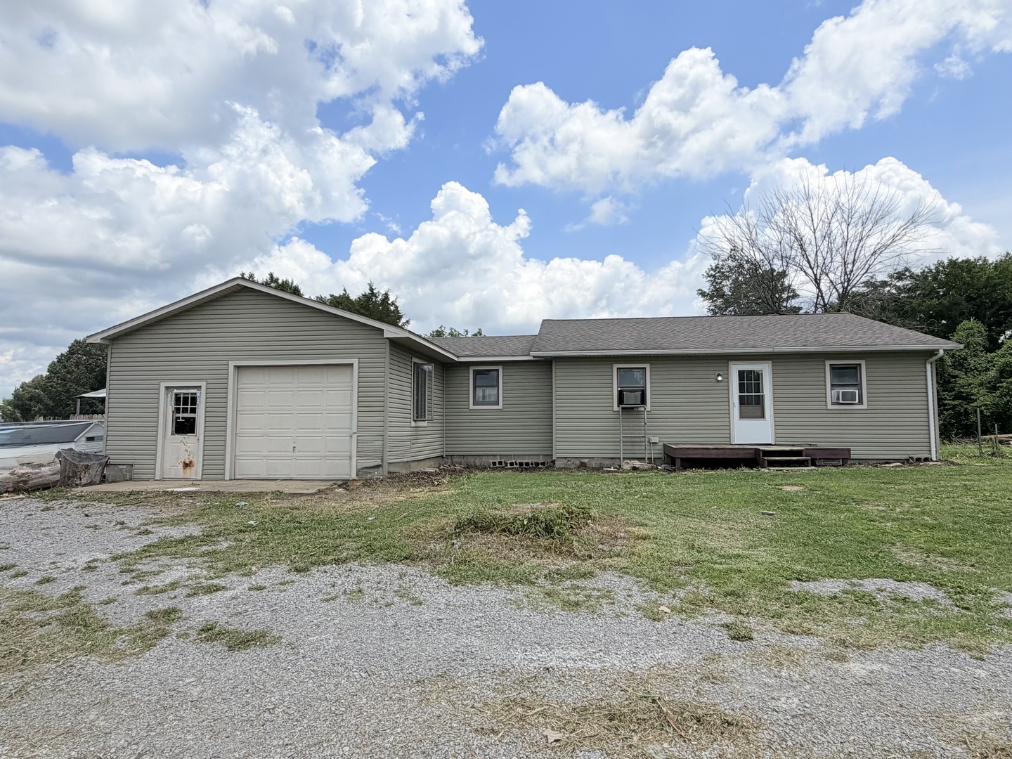 855 Beech Hollow Road — photo