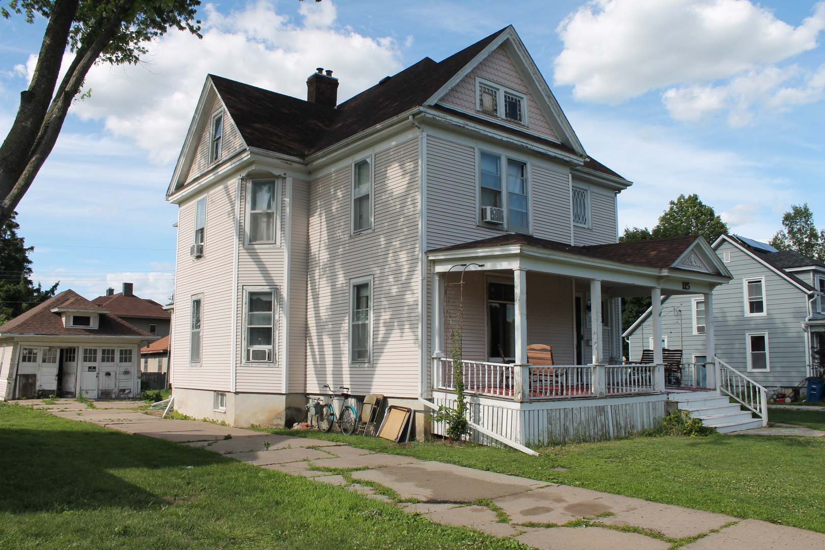 115 E Court Street — photo