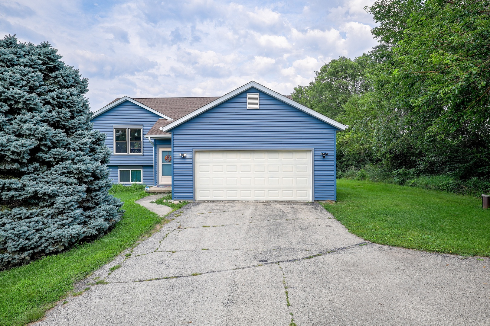 1868 Wolverine Road — photo