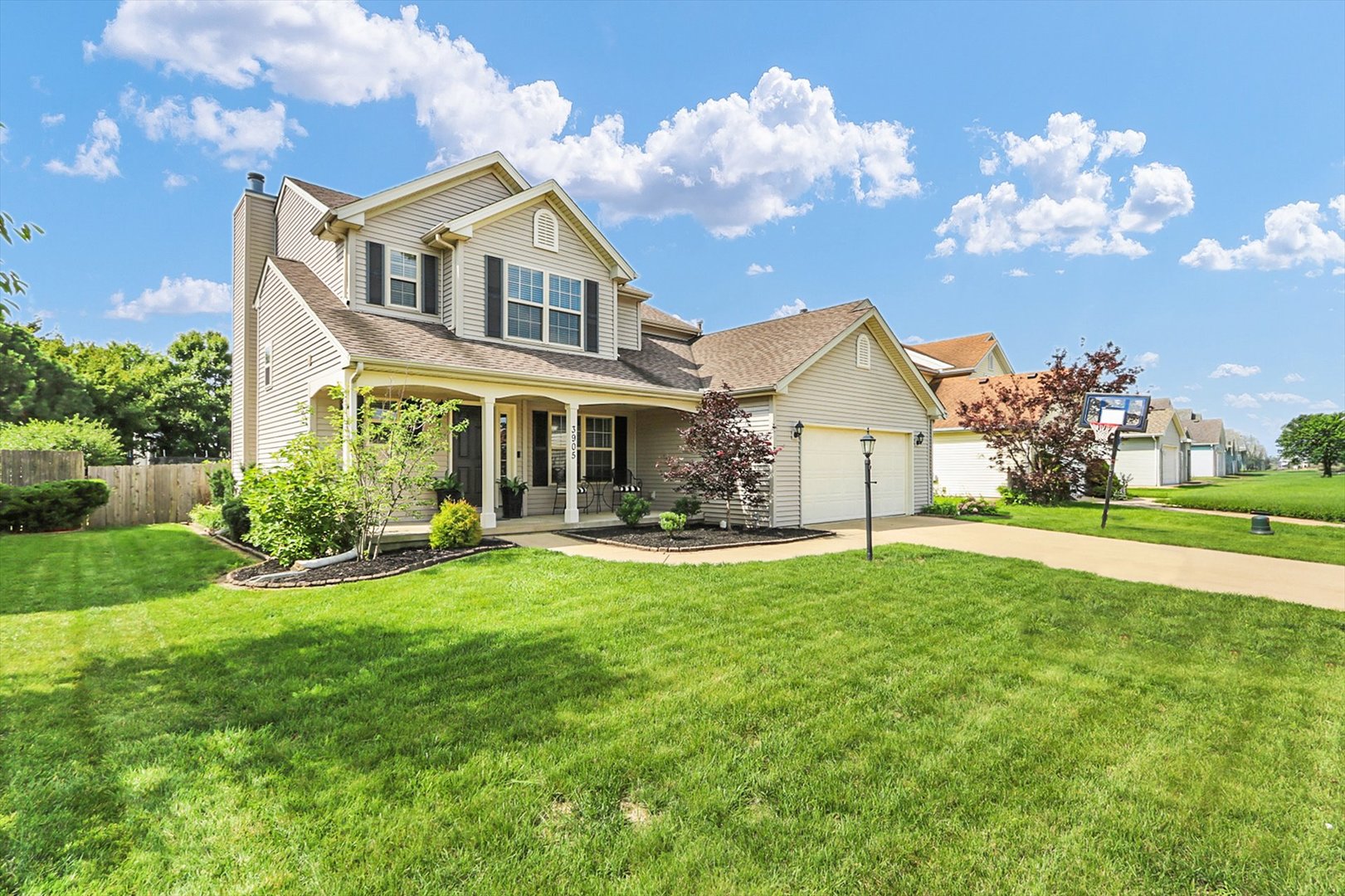 3905 Wild Flower Drive — photo