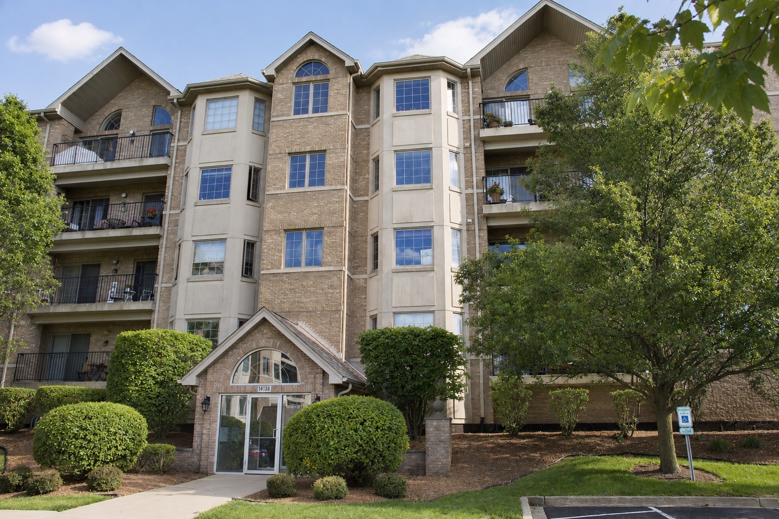 14130 Sheffield Drive 303 — photo