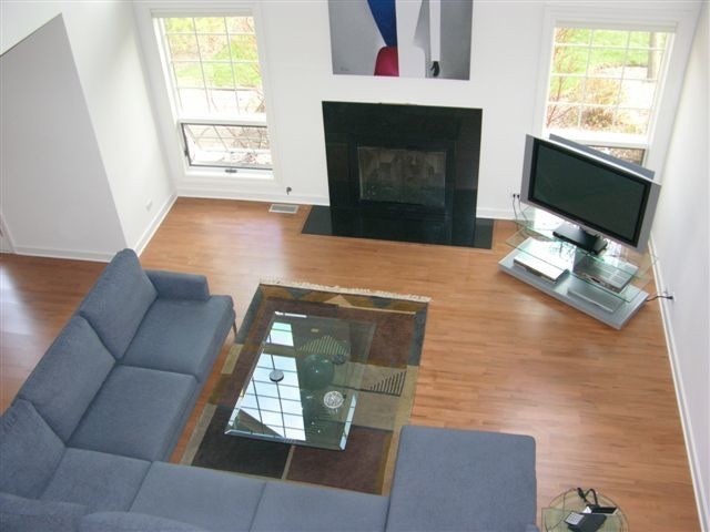 Home in Lincolnshire, IL 60069 — photo 2