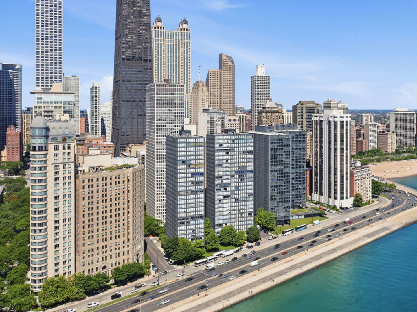 860 N Lake Shore Drive 21K — photo