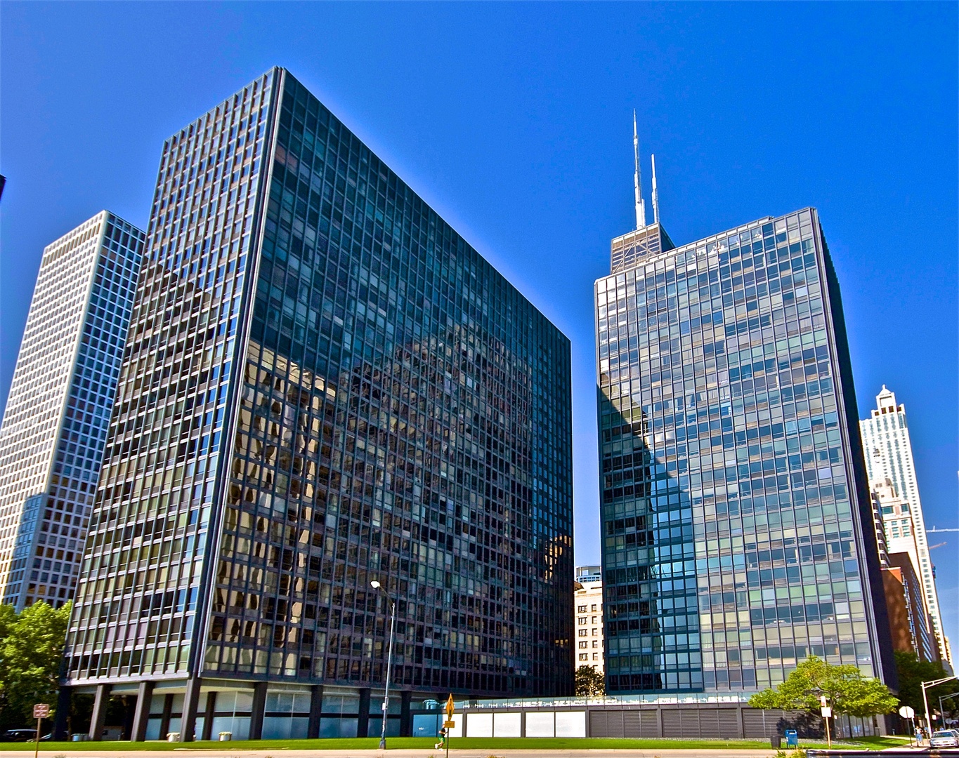 910 N Lake Shore Drive 2518 — photo