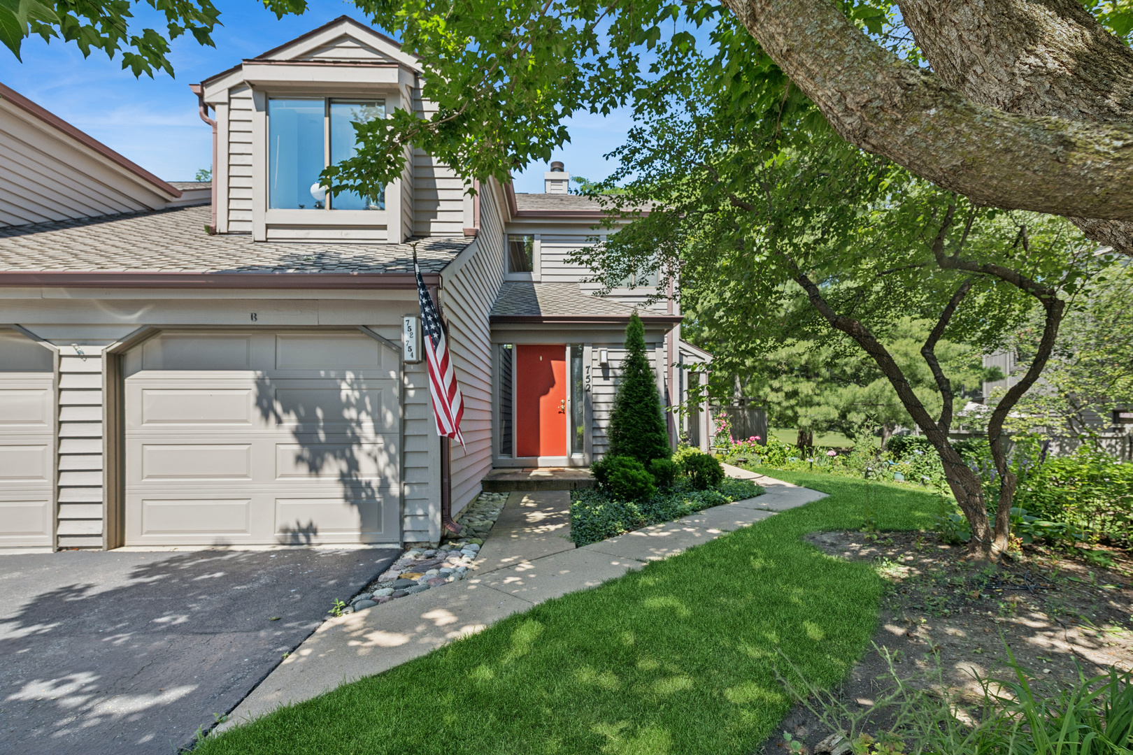752 Shoreline Road 1077 — photo