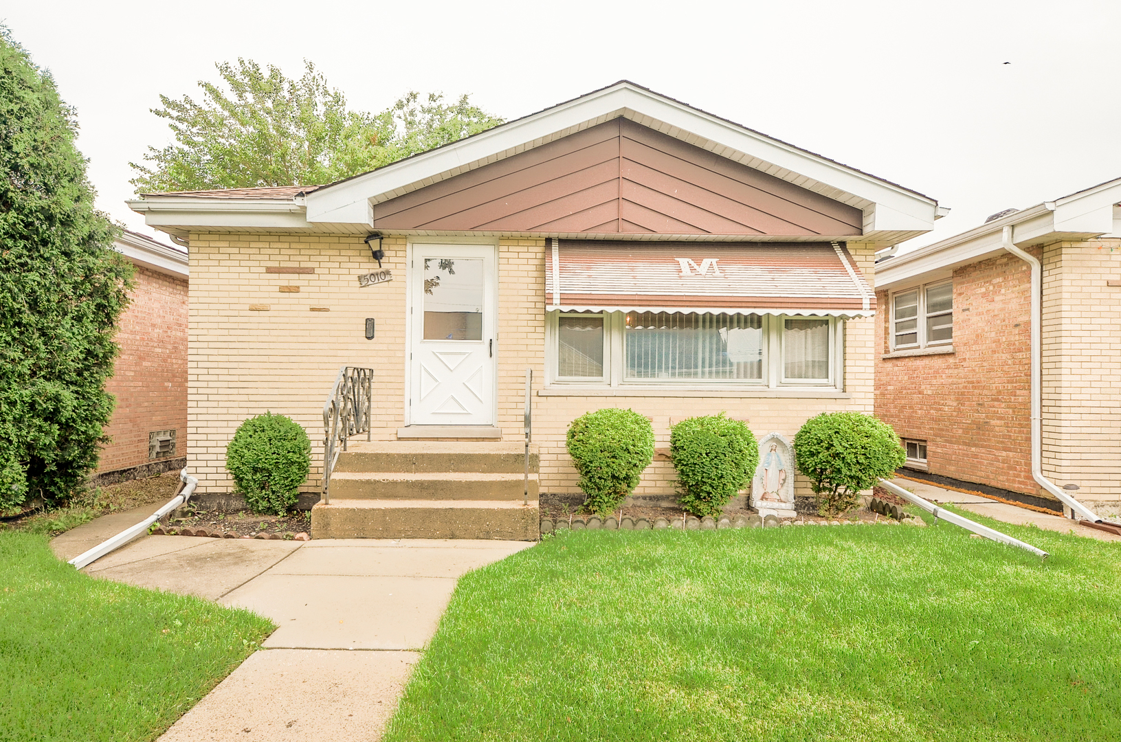 5010 Forster Avenue — photo