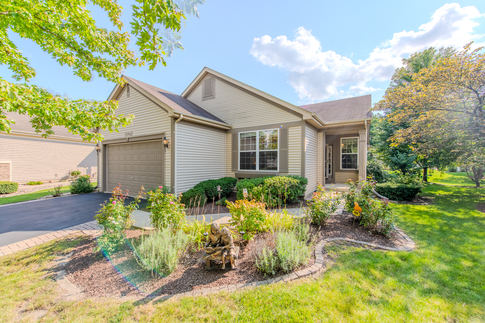 21243 Lily Lake Lane — photo