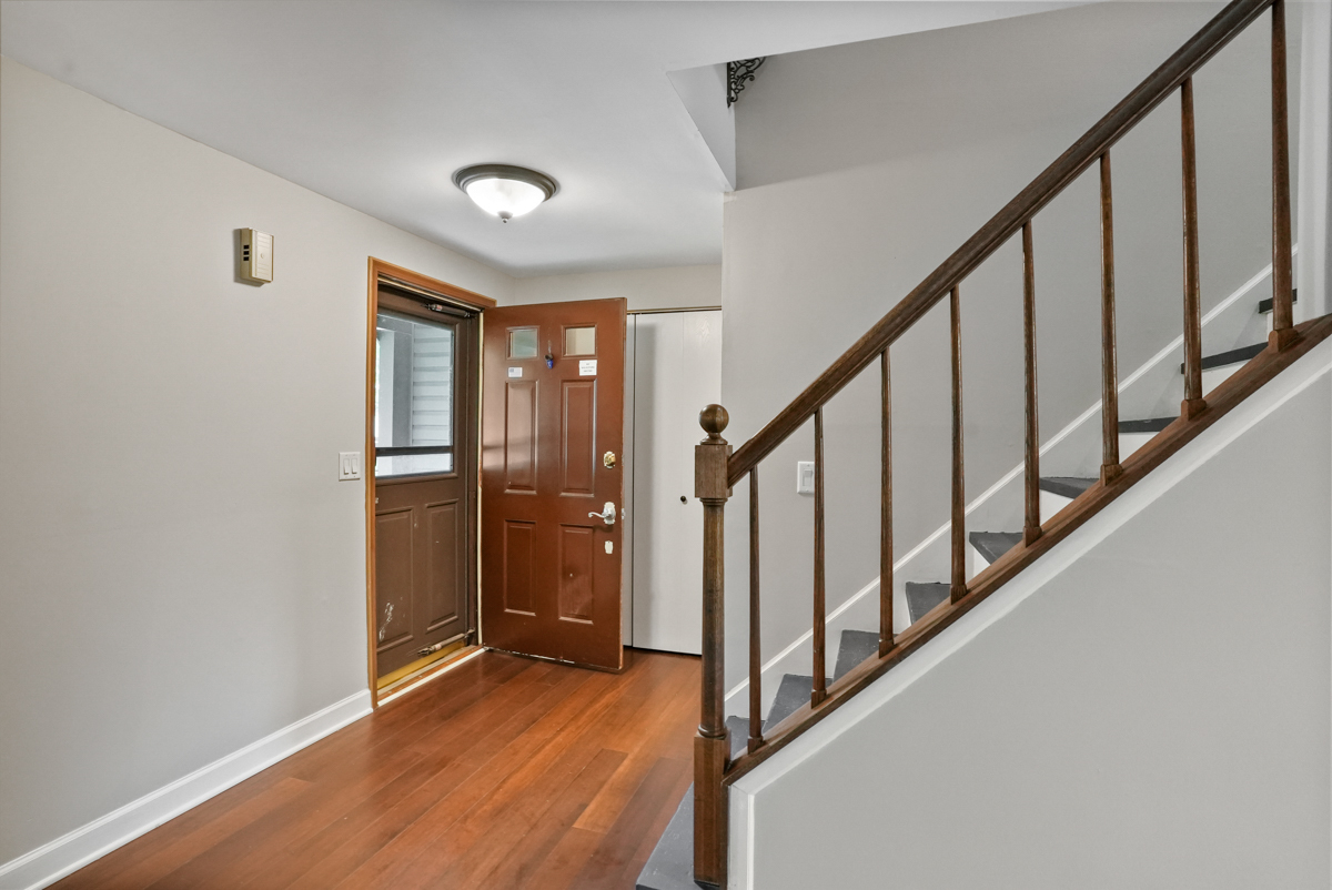 545 Ridgefield Drive, Roselle, IL 60172 — photo 3