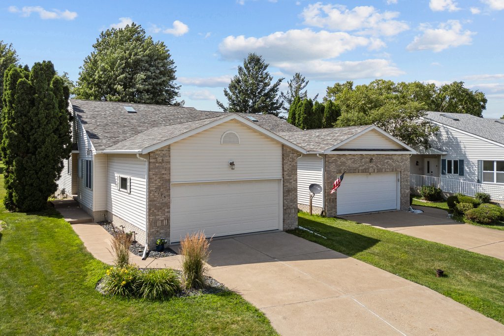 4176 Mallard Court — photo