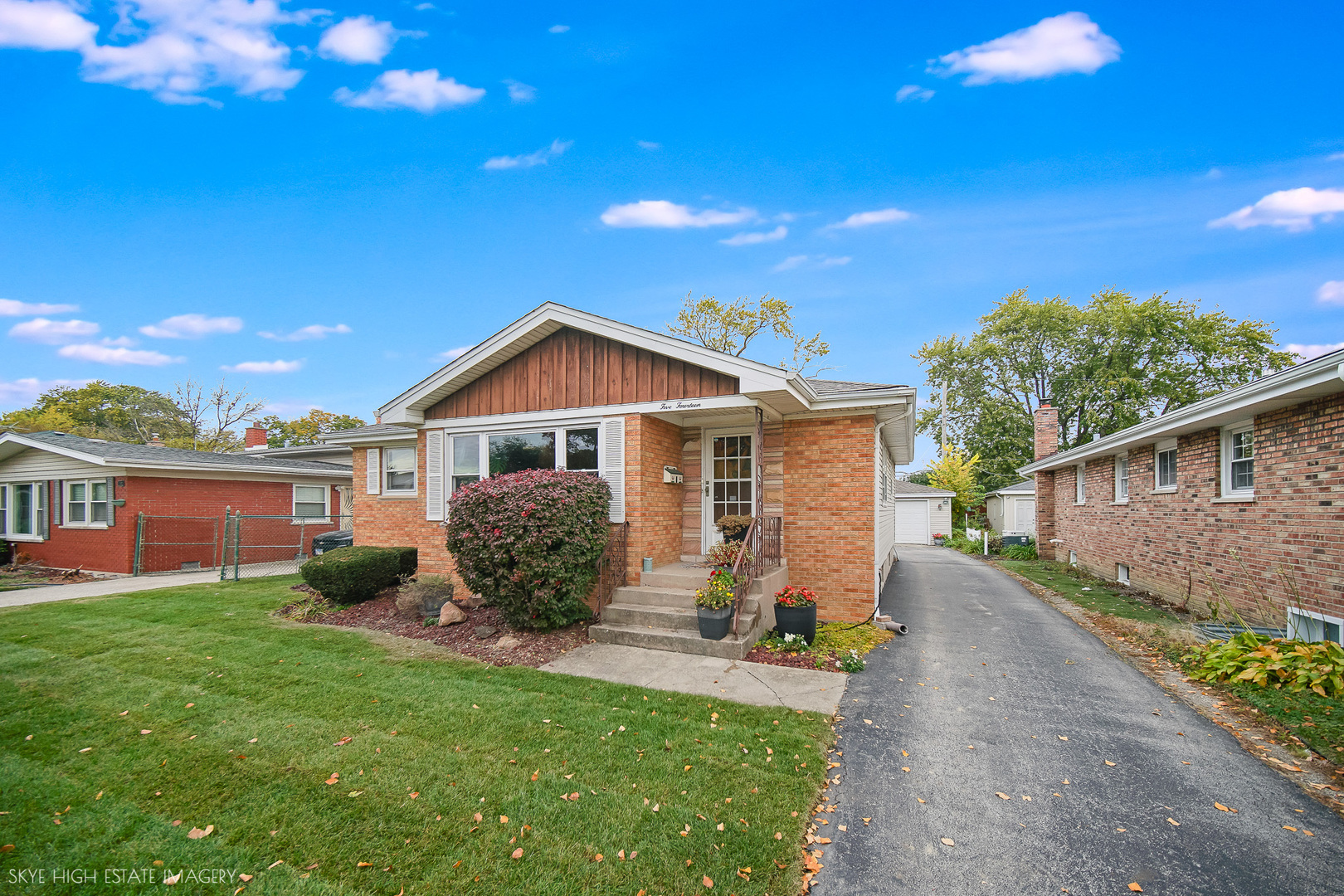 514 E 164th Place — photo