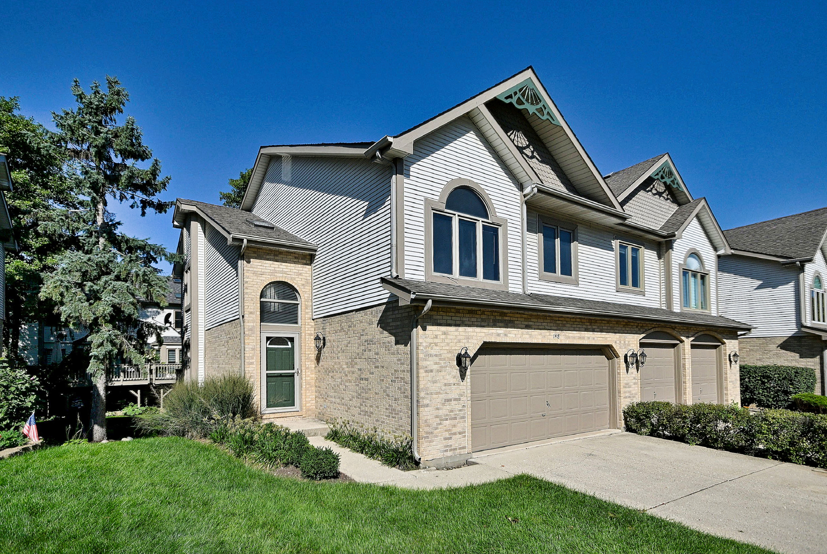 148 Schiller Square — photo