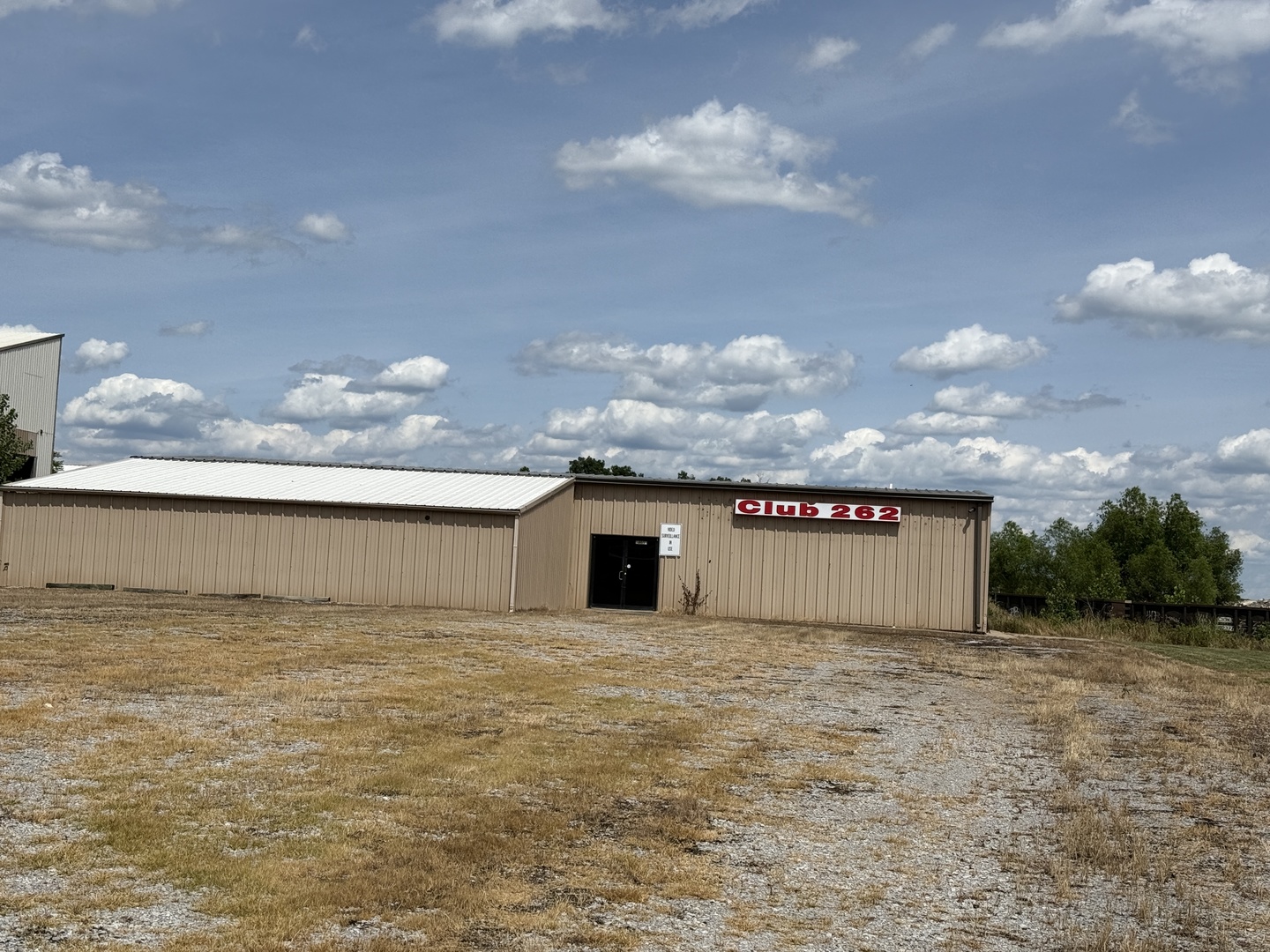 10006 Samuel Road — photo