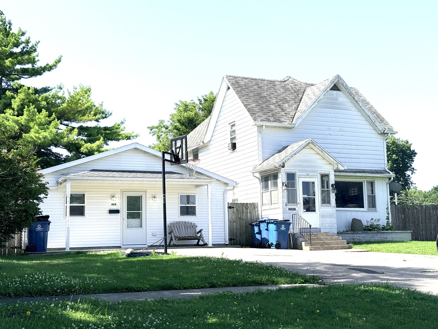 411 W Washington Street — photo