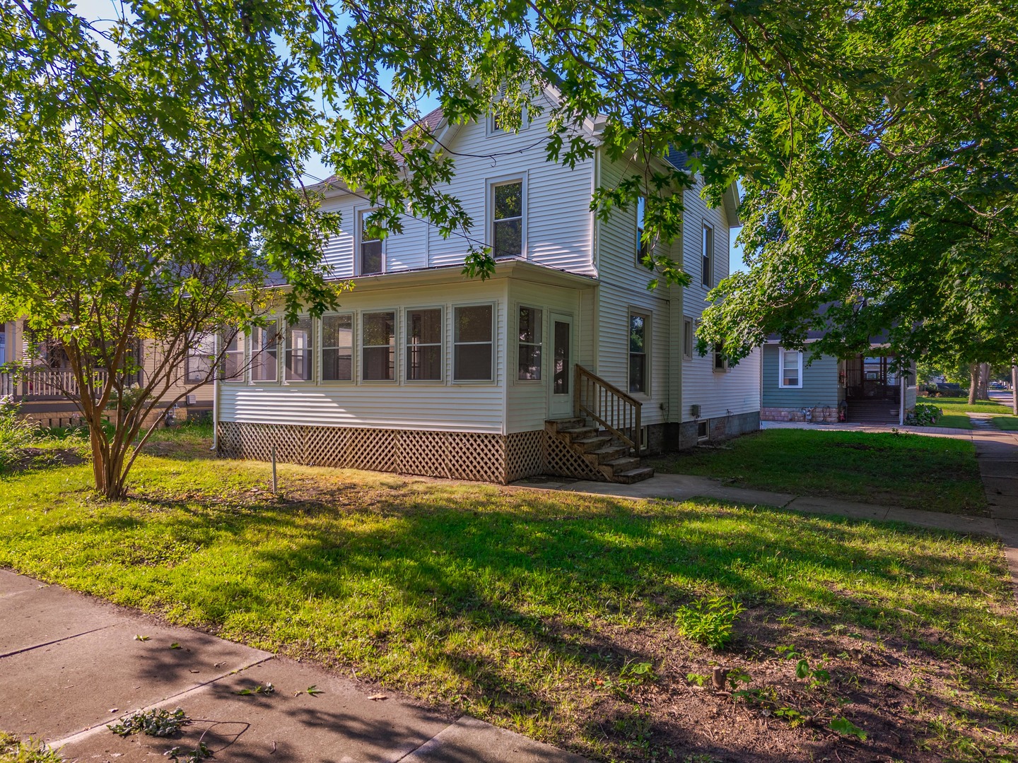 522 W Grove Street — photo