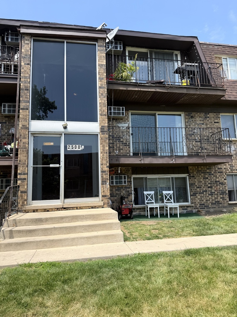 2500 Mark Thomas Lane 5B — photo