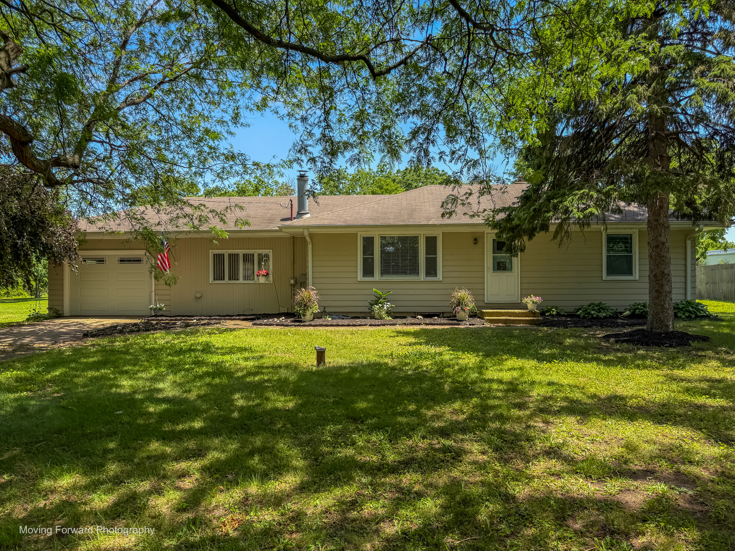 7S175 N Eola Road — photo