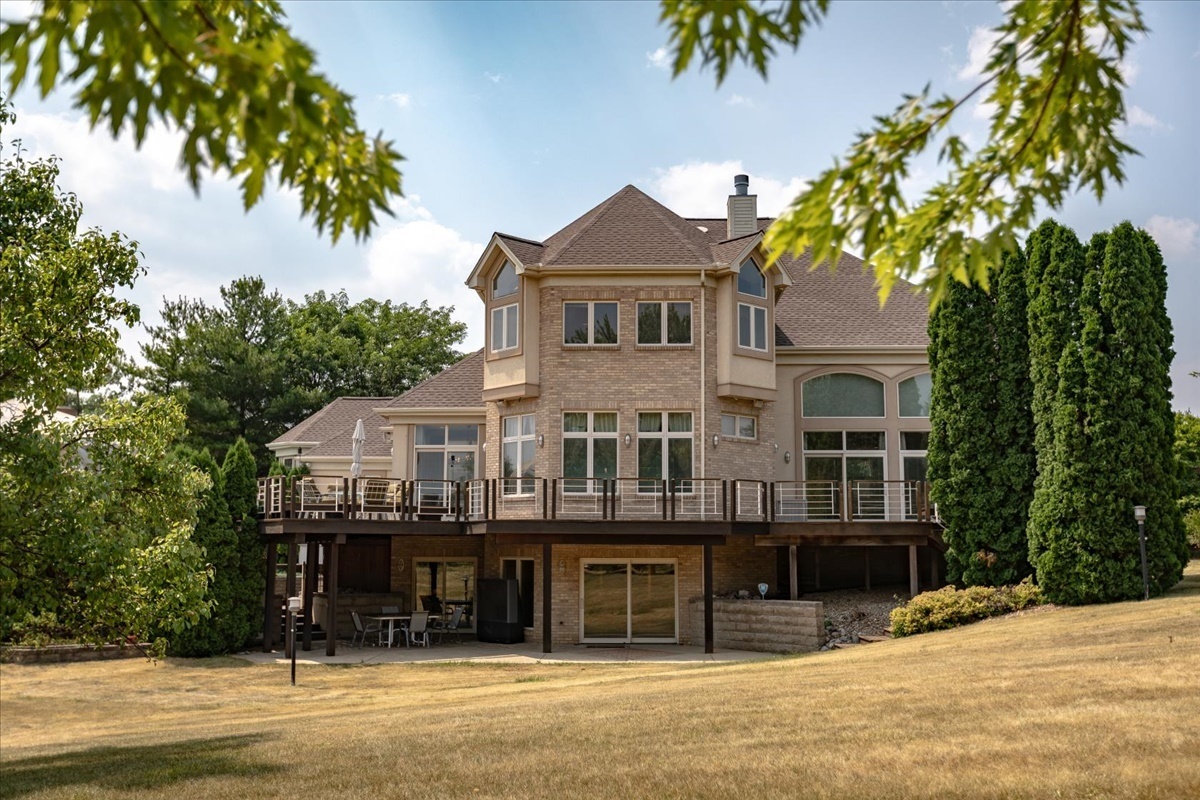 1710 Brighton Court — photo