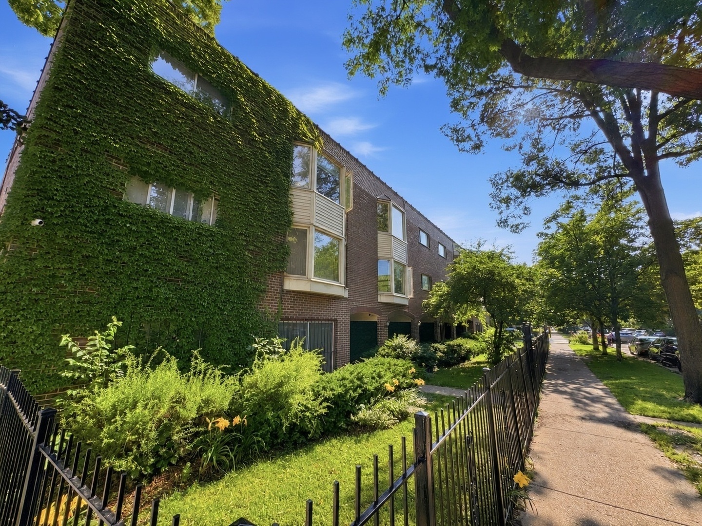 1612 W Farwell Avenue 3C — photo