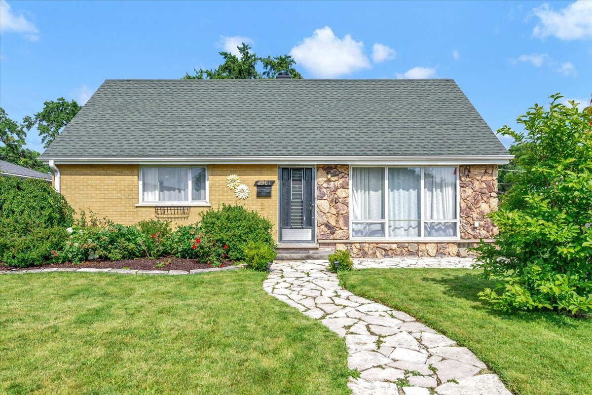 8901 Southfield Drive — photo