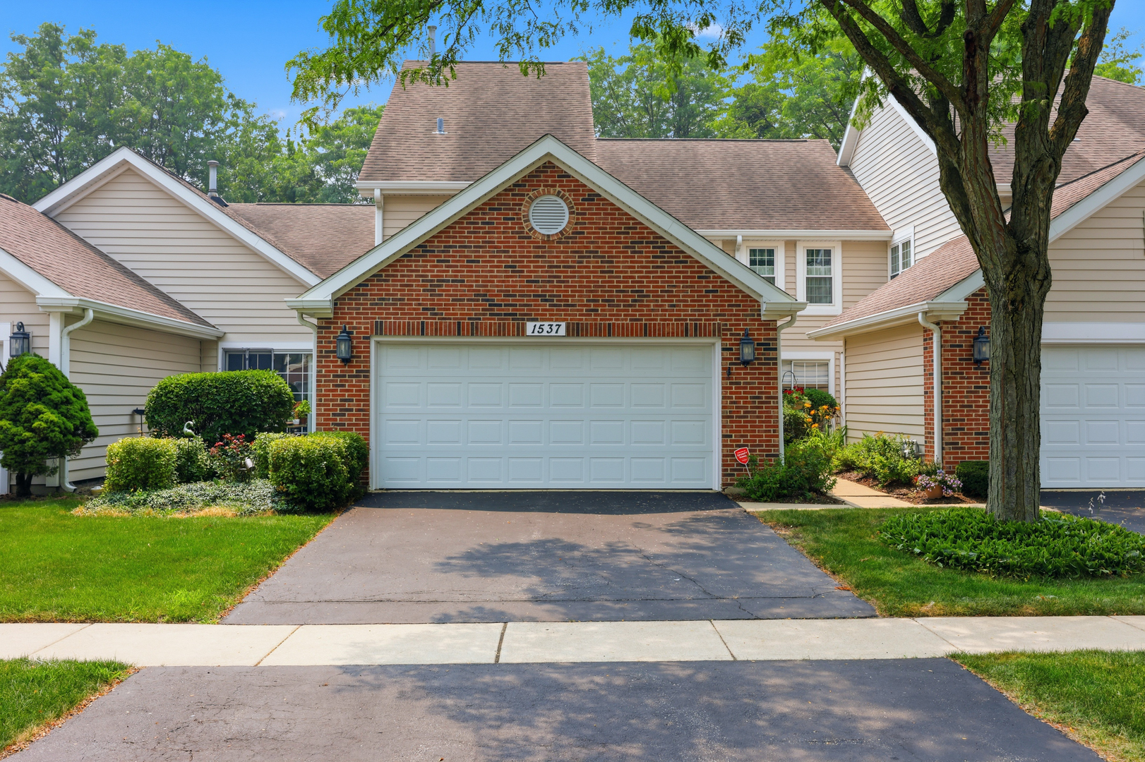 1537 Stevens Drive — photo