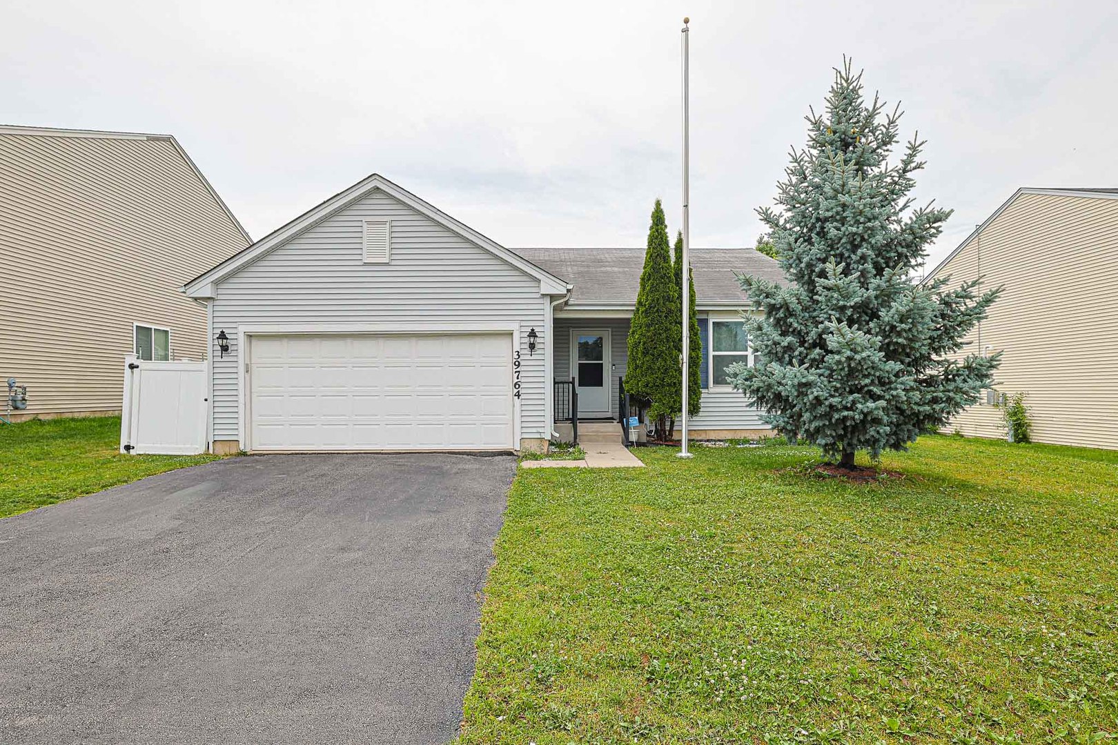 39764 Waterloo Drive — photo