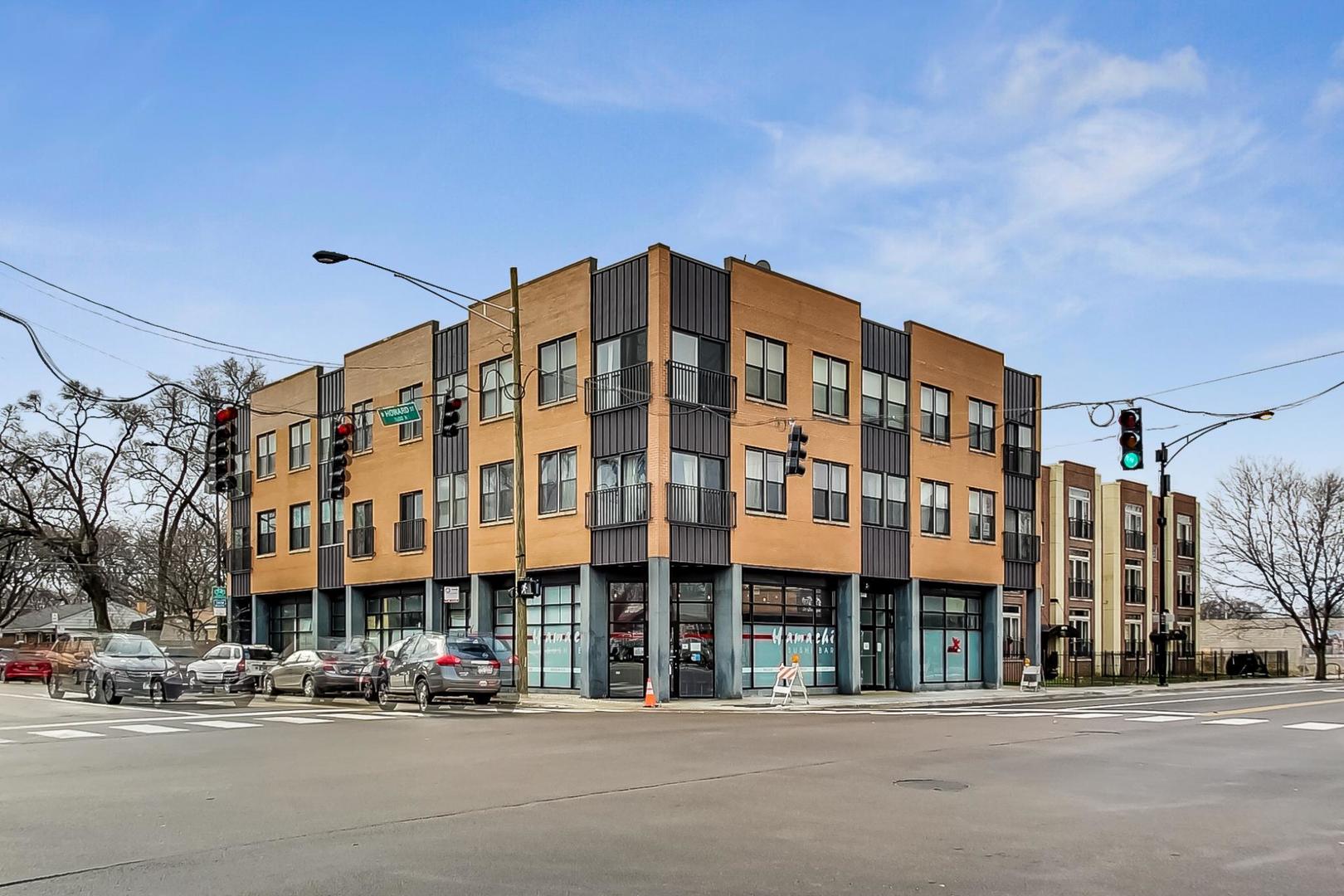 2807 W Howard Street — photo