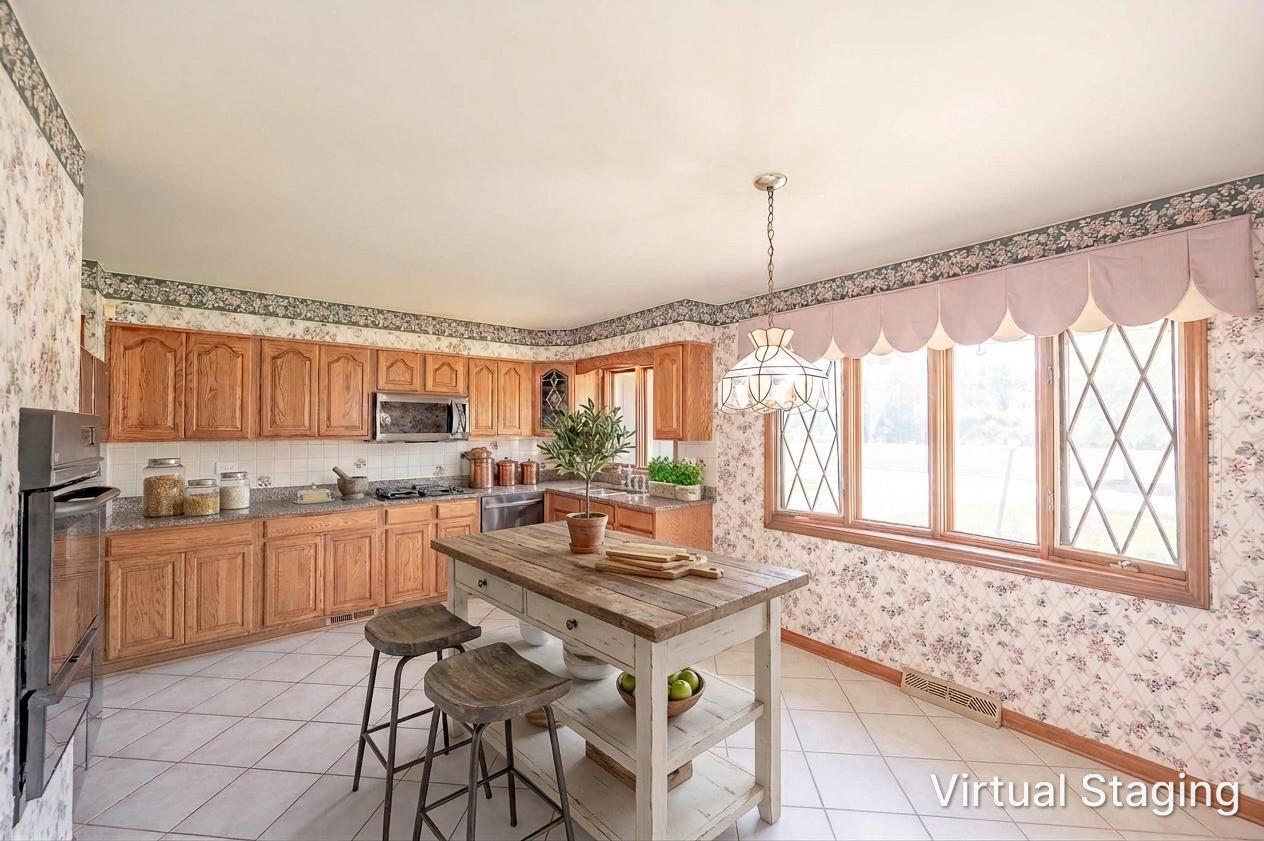 815 Ruth Drive, Elgin, IL 60123 — photo 2